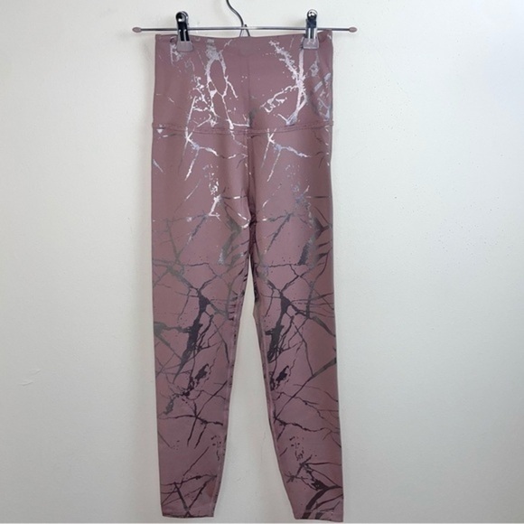 Beyond Yoga Lost Your Marbles‎ High Waisted 7/8 Yoga Leggings - Picture 5 of 8